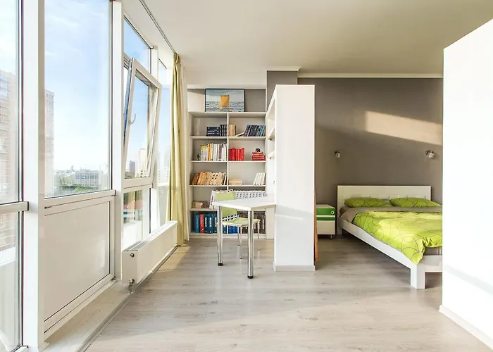 Gagarin Plaza Apartment 70 Square Metres On 12Th Floor